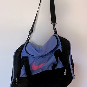 Nike duffel bag